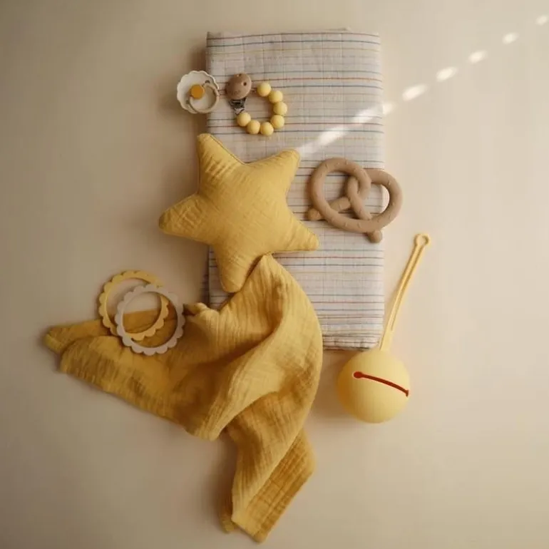 Etui na Smoczek Kula Ball Pale Daffodil