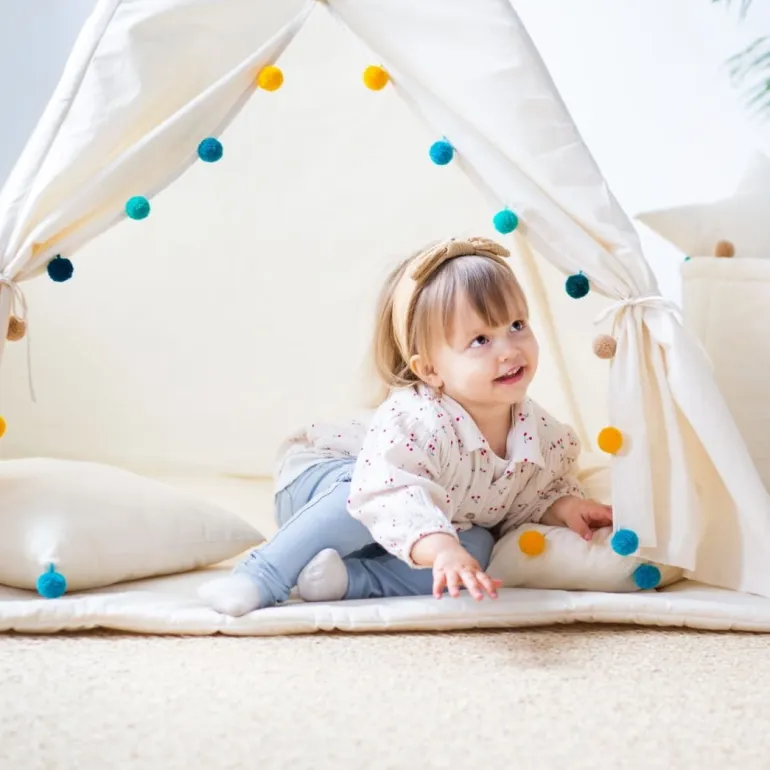 Namiot Tipi dla Dzieci Tęczowy Pomponik