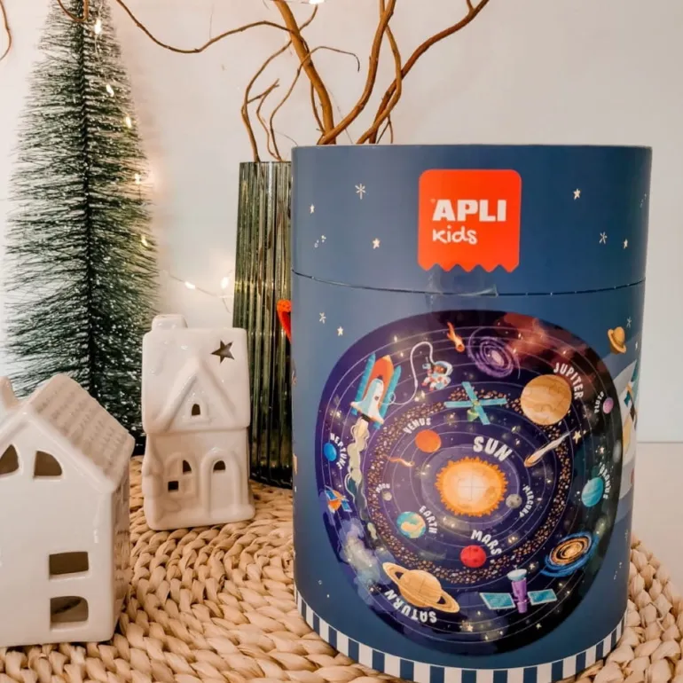 Puzzle dla Dzieci Okrągłe w Tubie Układ Słoneczny 5+